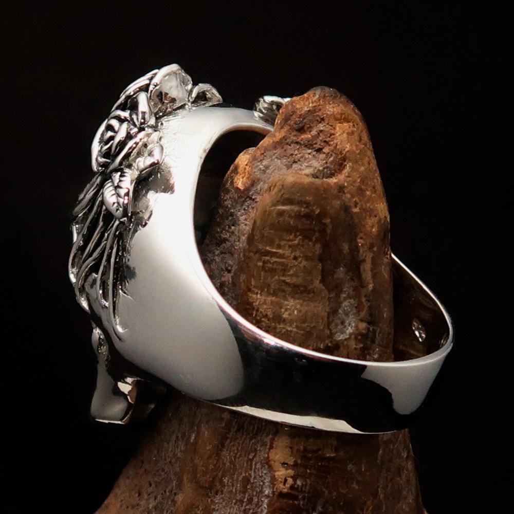 Excellent crafted Lady's Biker Granny Skull Ring - Sterling Silver 925